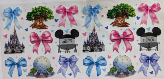 Dis, 05 Disney holly wood Studios with bows - Not to be sold on its own
